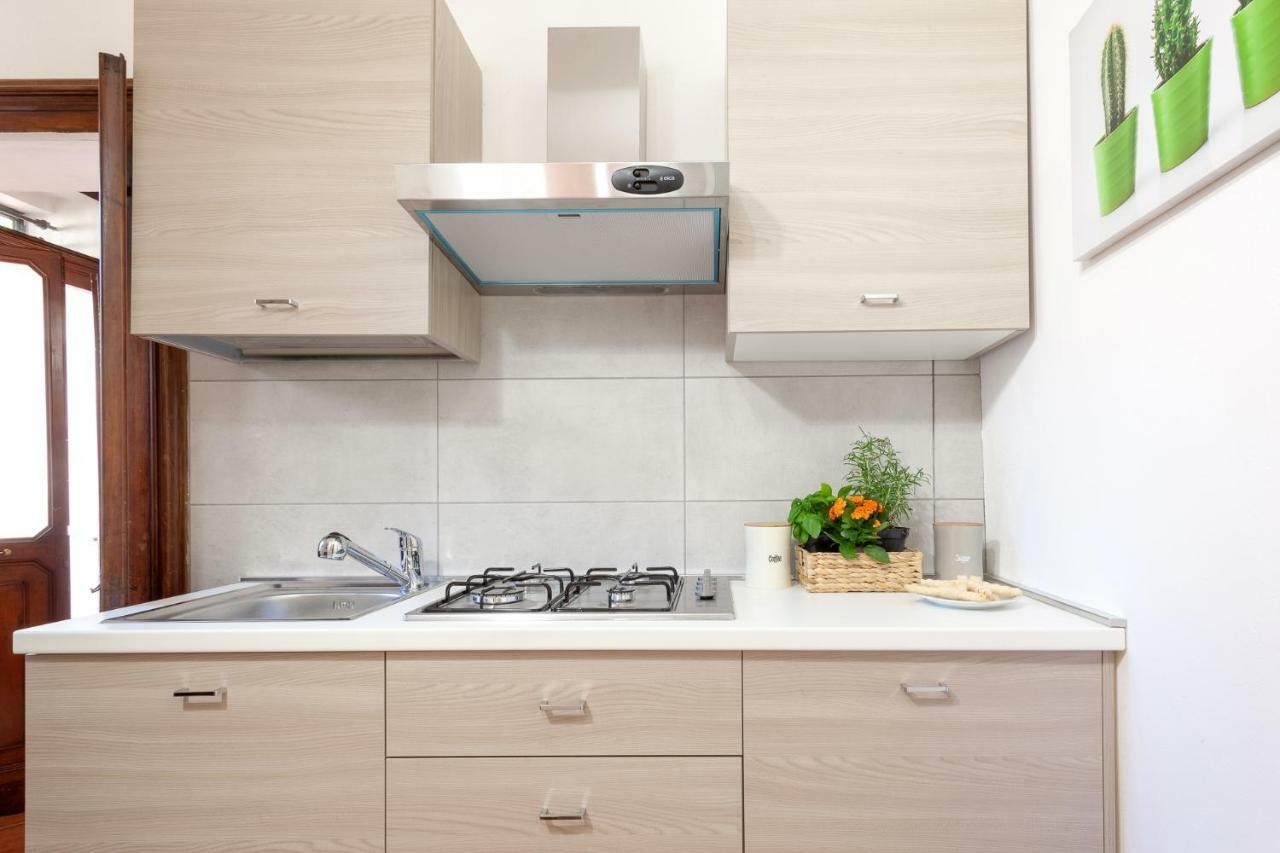Duplex Apartment In Pieno Centro Ферара Екстериор снимка